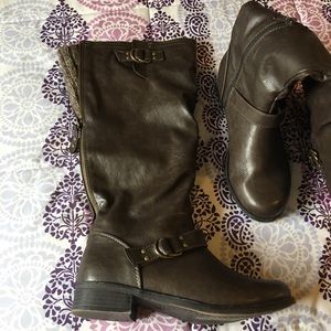 Magaliexo knee high boots